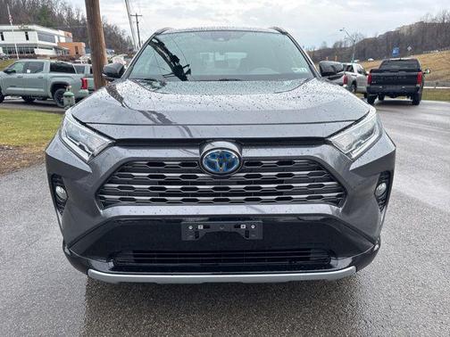 2021 Toyota RAV4 Hybrid SE