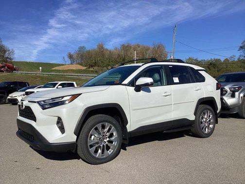 2025 Toyota RAV4 XLE Premium