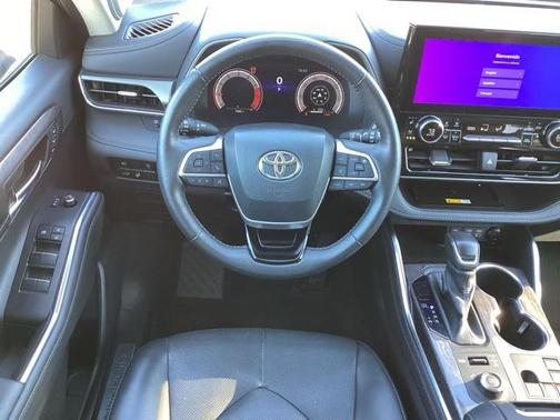 2024 Toyota Highlander Limited