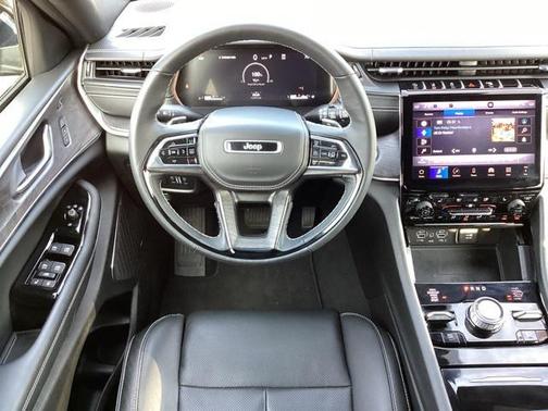 2024 Jeep Grand Cherokee L Overland