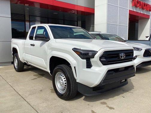 2025 Toyota Tacoma SR