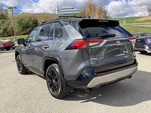 2025 Toyota RAV4 Hybrid SE