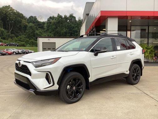 2025 Toyota RAV4 Hybrid SE