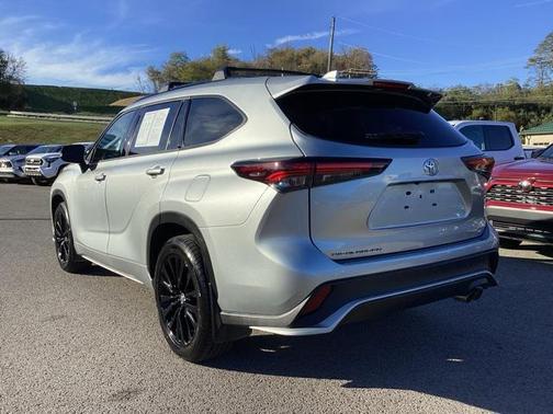 2024 Toyota Highlander XSE