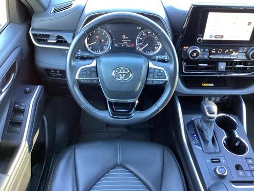 2024 Toyota Highlander XSE