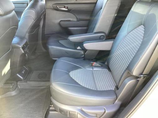 2024 Toyota Highlander XSE