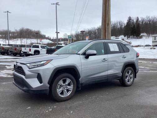 2023 Toyota RAV4 XLE