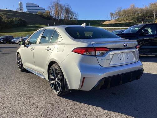 2025 Toyota Corolla Hybrid SE
