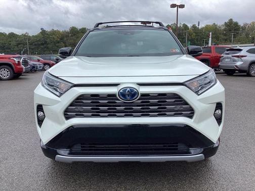 2021 Toyota RAV4 Hybrid SE
