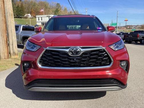 2025 Toyota Highlander Platinum