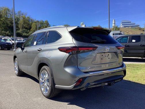 2025 Toyota Highlander Limited