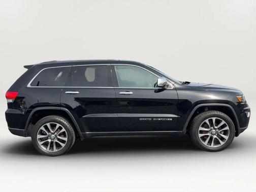 Diamond Black Crystal Pearlcoat 2018 Jeep Grand Cherokee Limited