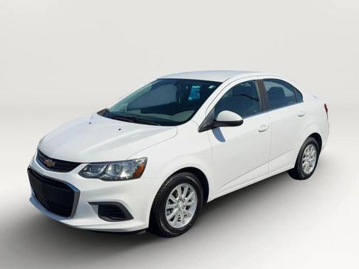 Summit White 2017 Chevrolet Sonic LT