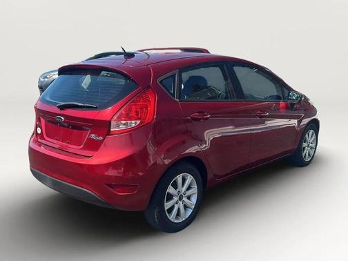 Barcelona Red 2013 Ford Fiesta SE