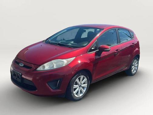 Barcelona Red 2013 Ford Fiesta SE