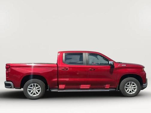 Barcelona Red 2021 Chevrolet Silverado 1500 LT