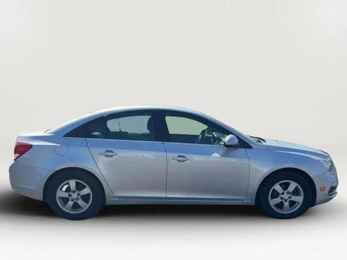 Silver Ice Metallic 2016 Chevrolet Cruze Limited 1LT