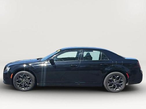 Gloss Black 2019 Chrysler 300 S