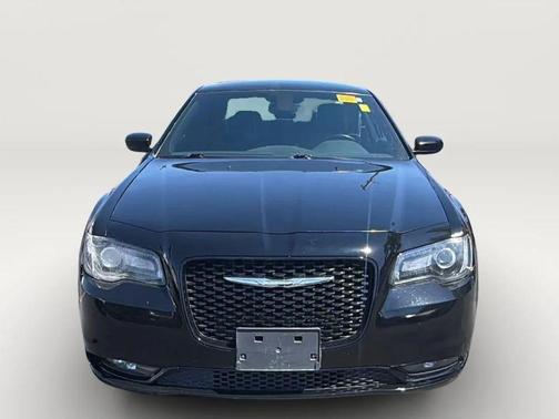 Gloss Black 2019 Chrysler 300 S