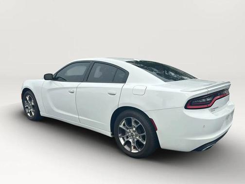 Bright White Clearcoat 2016 Dodge Charger SXT