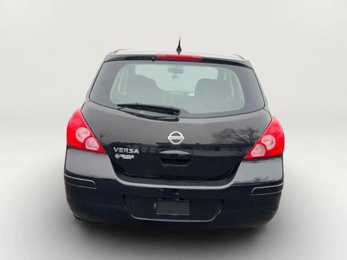 2012 Nissan Versa 1.8 S