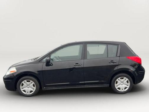2012 Nissan Versa 1.8 S