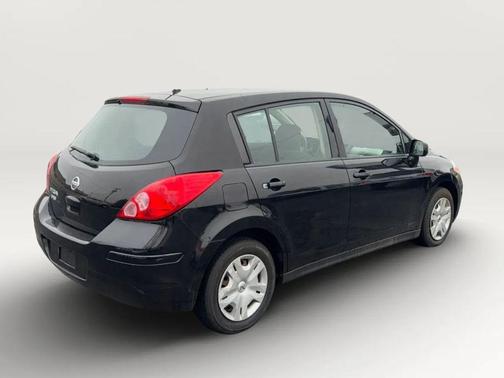 2012 Nissan Versa 1.8 S