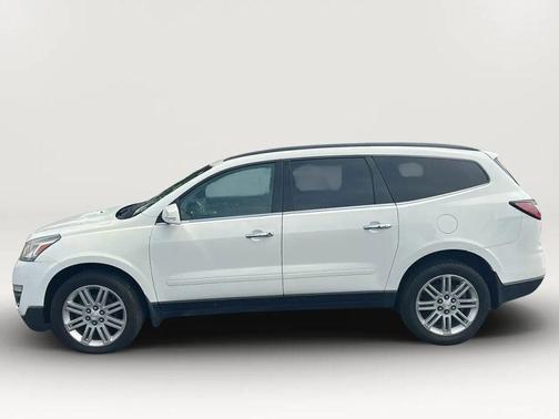 White 2014 Chevrolet Traverse 1LT