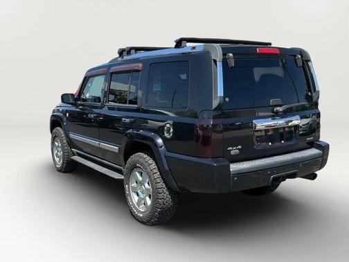 Black 2008 Jeep Commander Sport