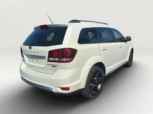 Vice White 2018 Dodge Journey Crossroad