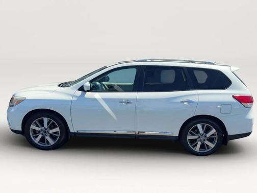 Pearl White 2015 Nissan Pathfinder Platinum