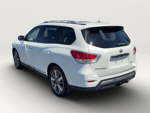 Pearl White 2015 Nissan Pathfinder Platinum