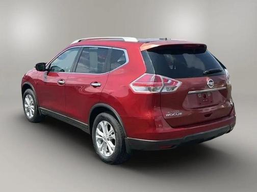 Burgundy 2015 Nissan Rogue SV