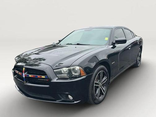 Pitch Black 2014 Dodge Charger R/T