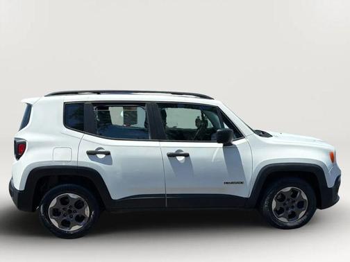 Alpine White 2015 Jeep Renegade Sport