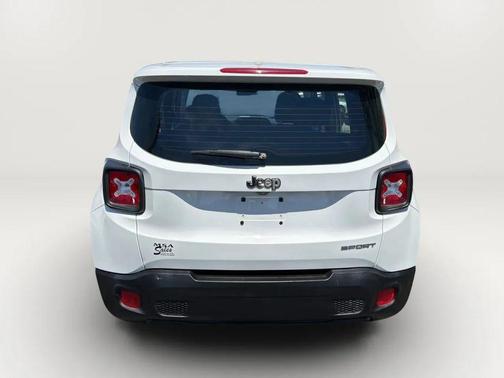 Alpine White 2015 Jeep Renegade Sport