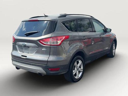 Sterling Gray Metallic 2014 Ford Escape SE