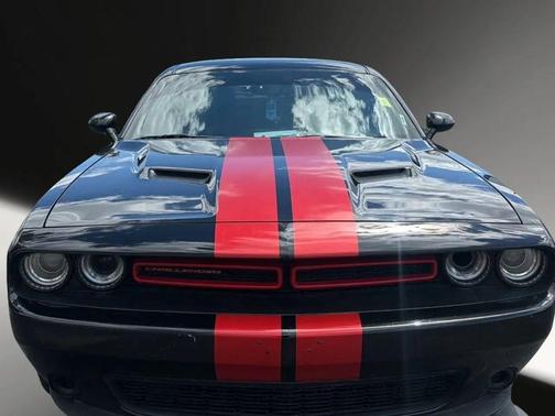 Pitch Black Clearcoat 2015 Dodge Challenger SXT