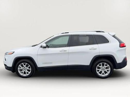 Bright White Clearcoat 2016 Jeep Cherokee Sport