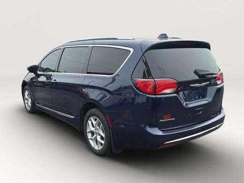 Jazz Blue Pearlcoat 2017 Chrysler Pacifica Touring-L