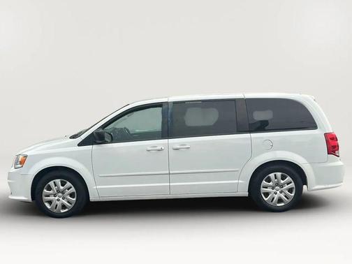 White Knuckle Clearcoat 2017 Dodge Grand Caravan SE