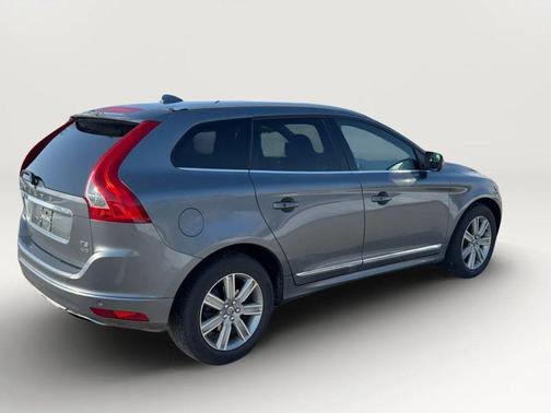 2016 Volvo XC60 T5 Premier