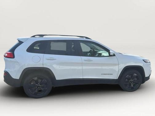 Bright White Clearcoat 2018 Jeep Cherokee Latitude