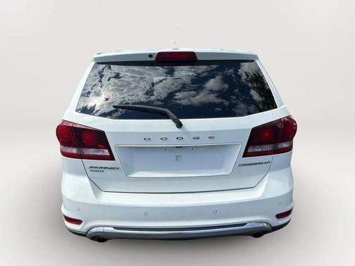 Vice White 2017 Dodge Journey Crossroad