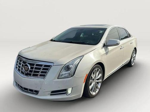 White Diamond Tricoat 2013 Cadillac XTS Premium