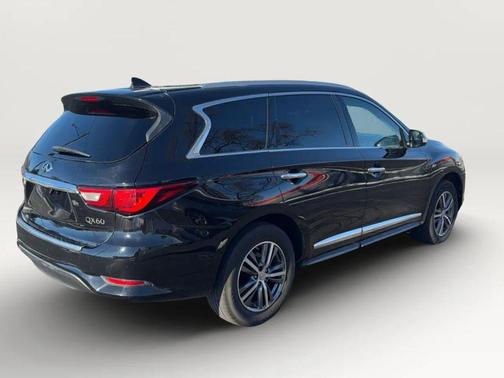 2016 INFINITI QX60 Base