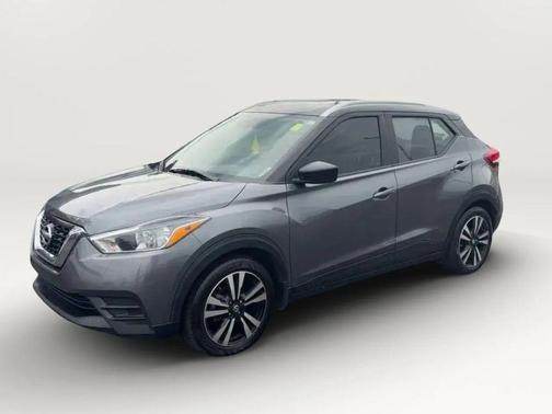 Gray 2019 Nissan Kicks SV