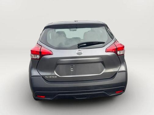 Gray 2019 Nissan Kicks SV