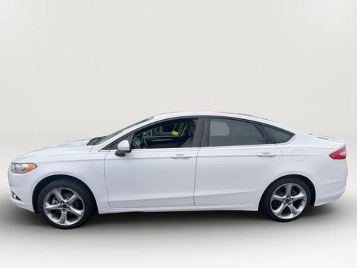 Oxford White 2016 Ford Fusion SE