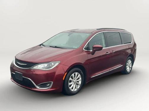 Velvet Red Pearlcoat 2017 Chrysler Pacifica Touring-L